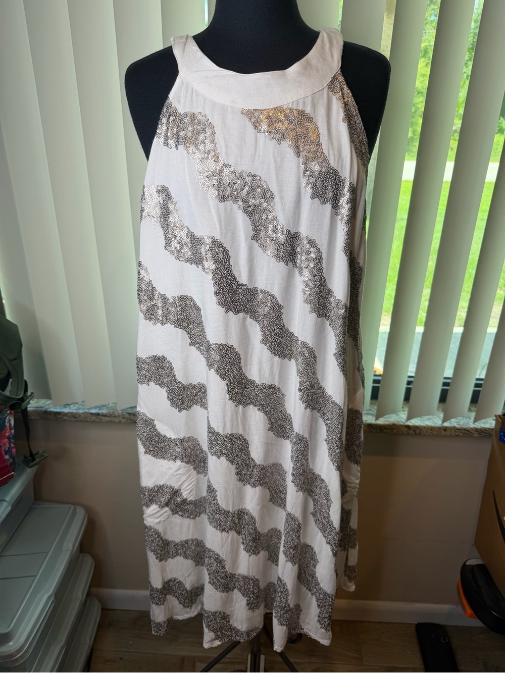 Lula Soul White Silver Sequined Striped Cotton Textured A-line Dress Size Large